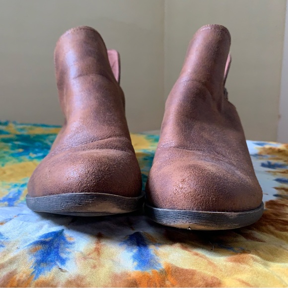 JUST FAB faux suede leather brown ankle boots - Picture 5 of 10